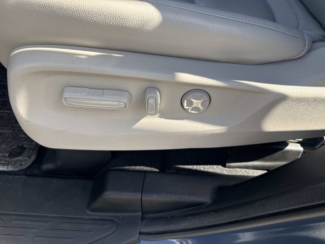 Used 2025 Honda Odyssey EX-L image 19