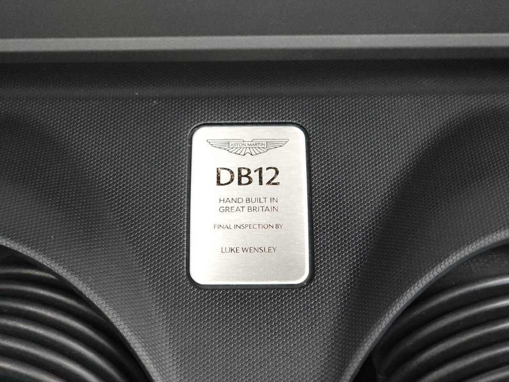 Used 2025 Aston Martin DB12 Coupe RWD image 40