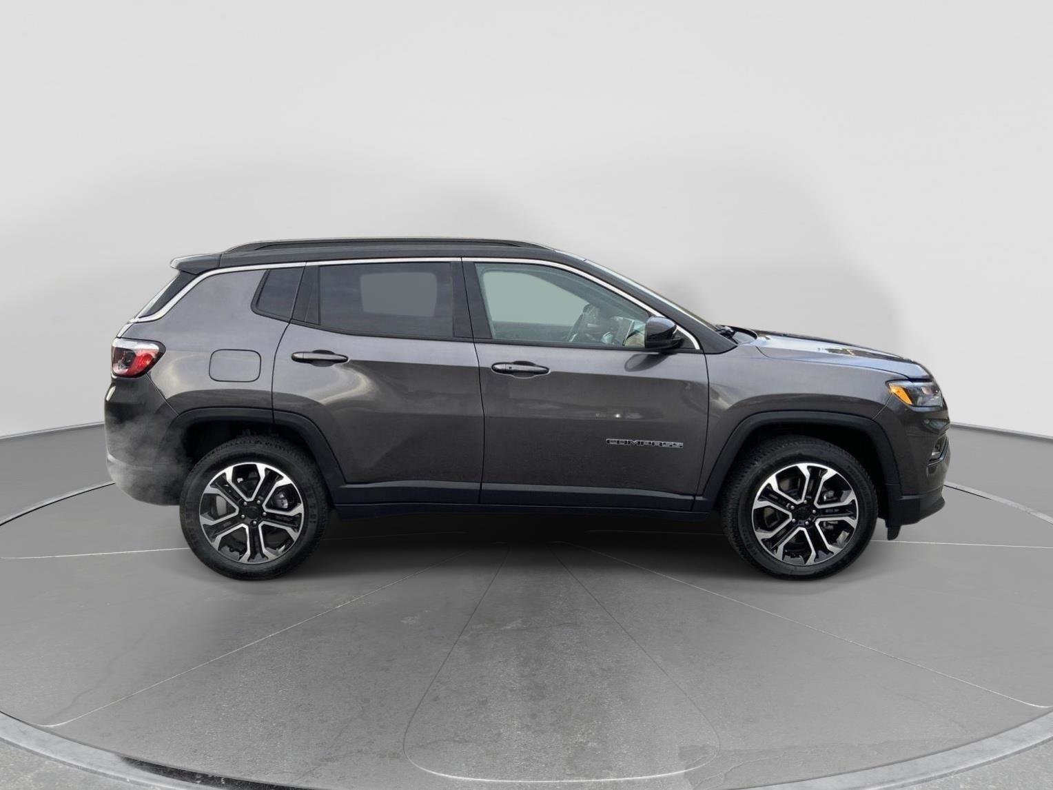 Used 2023 Jeep Compass Limited AWD/4WD image 6