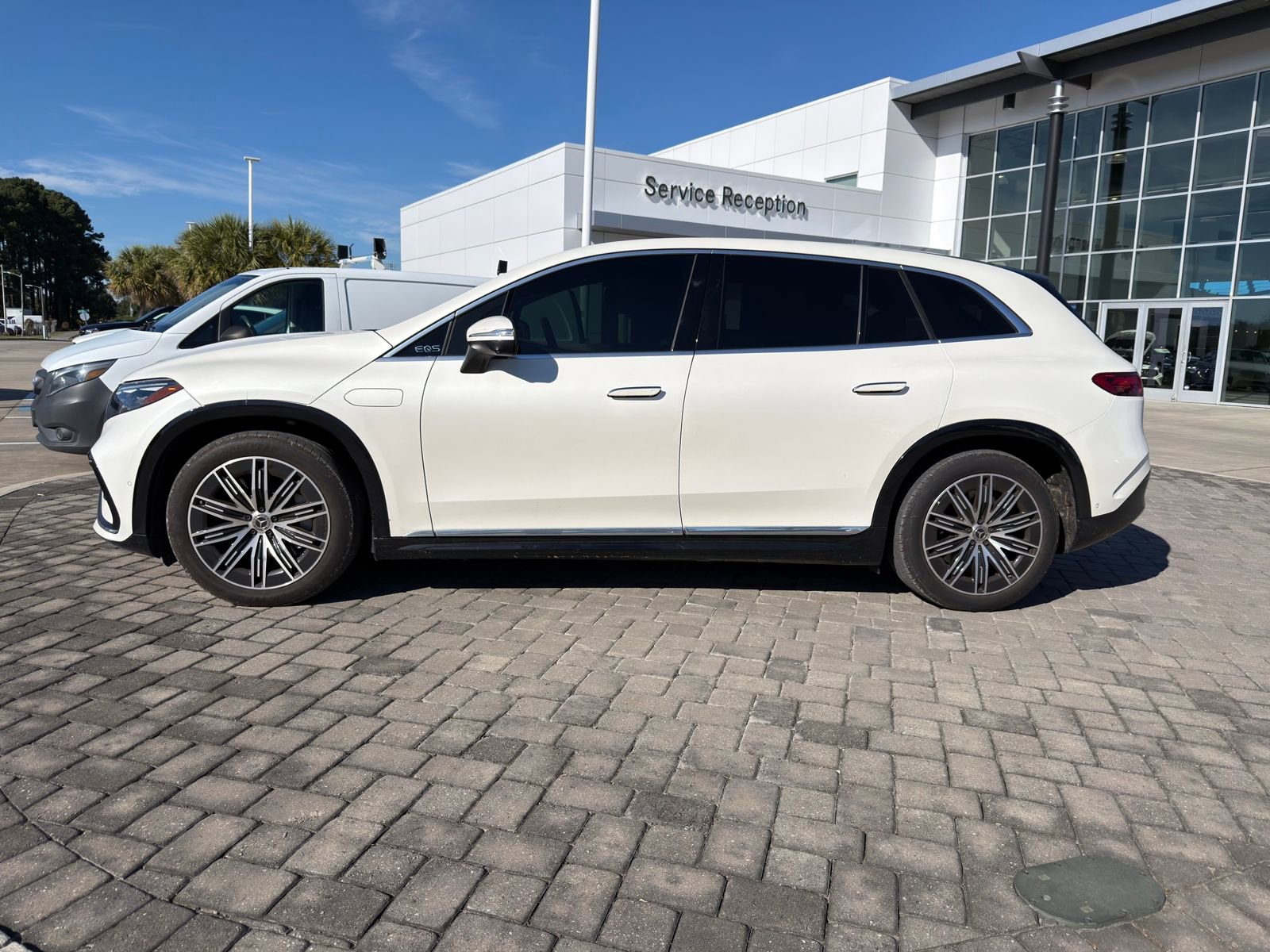 Certified 2023 Mercedes-Benz EQS 580 4MATIC SUV image 12