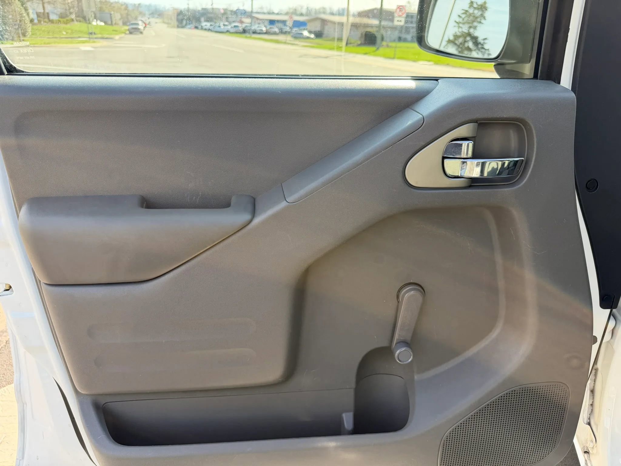 Used 2017 Nissan Frontier S image 10