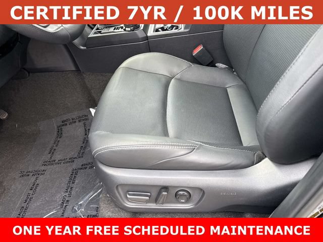 Used 2025 Toyota 4Runner Limited AWD/4WD image 15