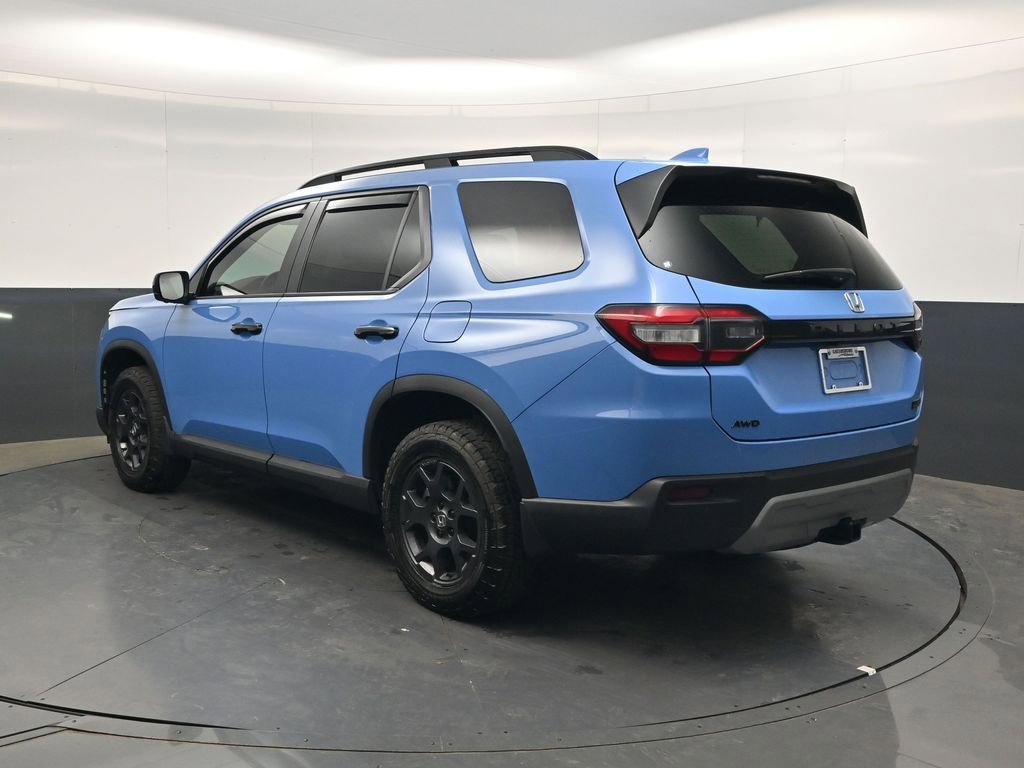 Used 2025 Honda Pilot TrailSport image 6