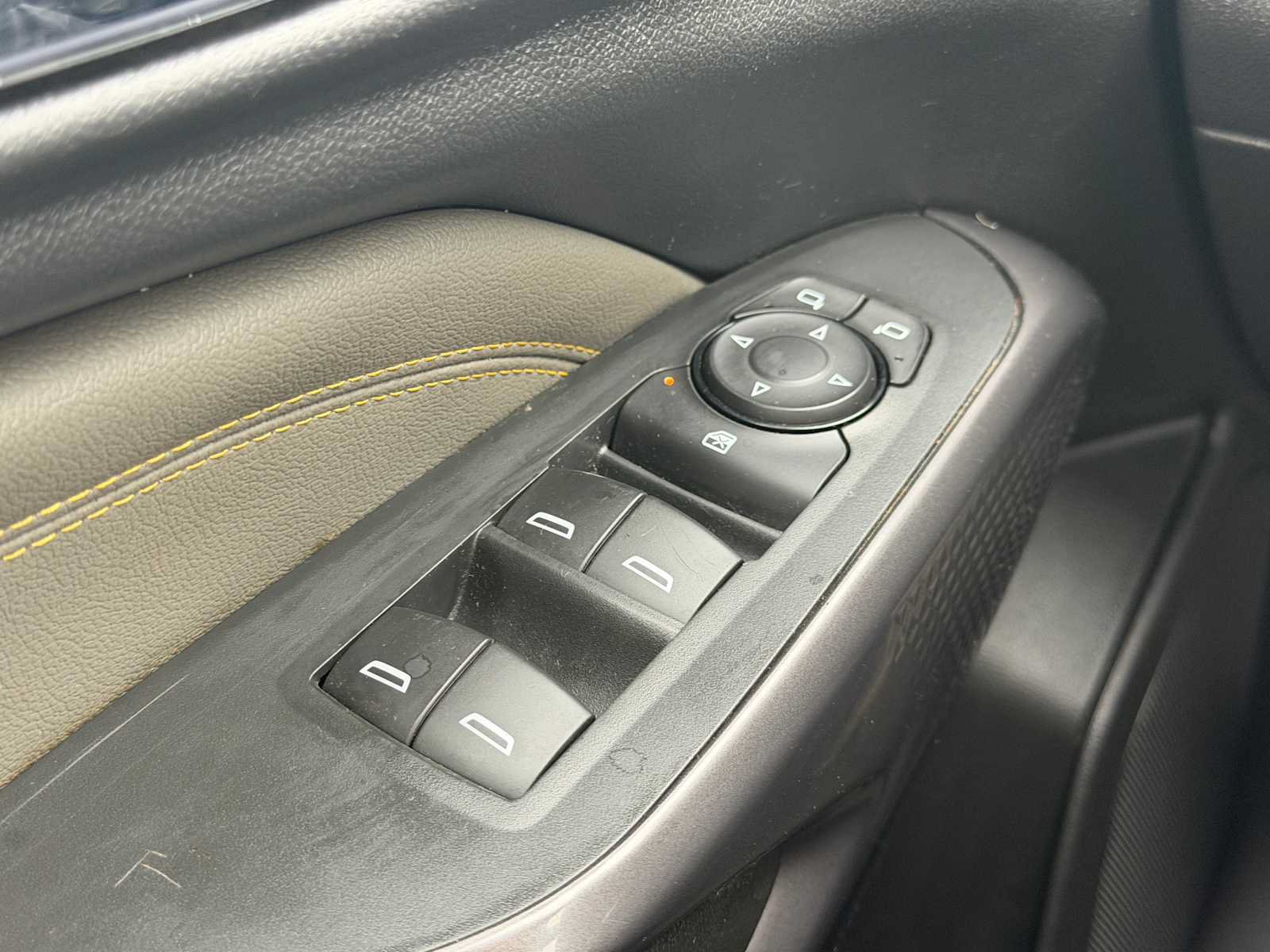 Used 2024 Chevrolet Trax ACTIV FWD image 4