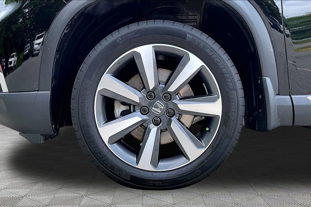 Used 2025 Honda Pilot Touring image 25