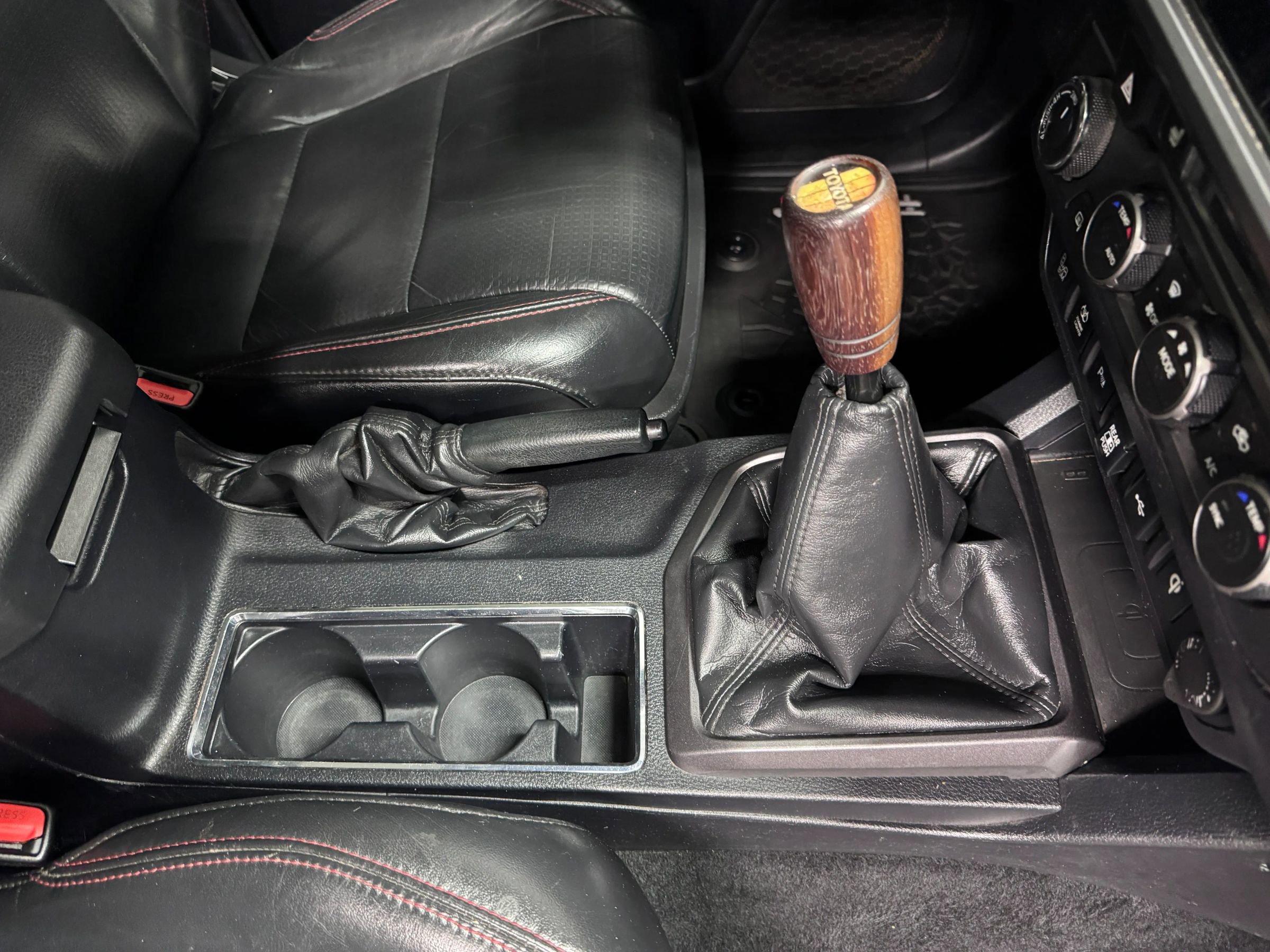 Used 2020 Toyota Tacoma TRD Pro image 2