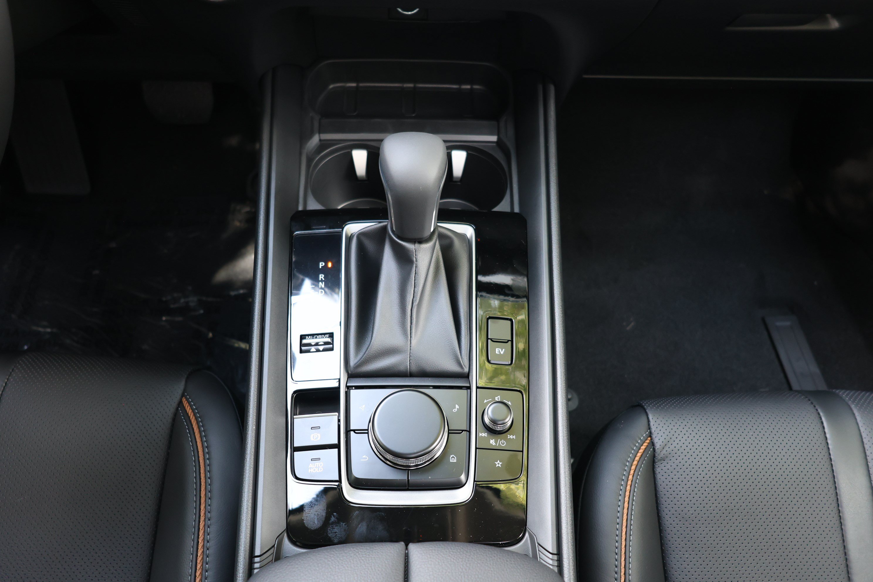 New 2026 MAZDA CX-50 AWD 2.5 Hybrid w/ Weather Package image 19