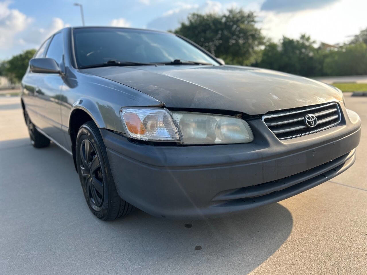 Used 2001 Toyota Camry LE FWD image 4