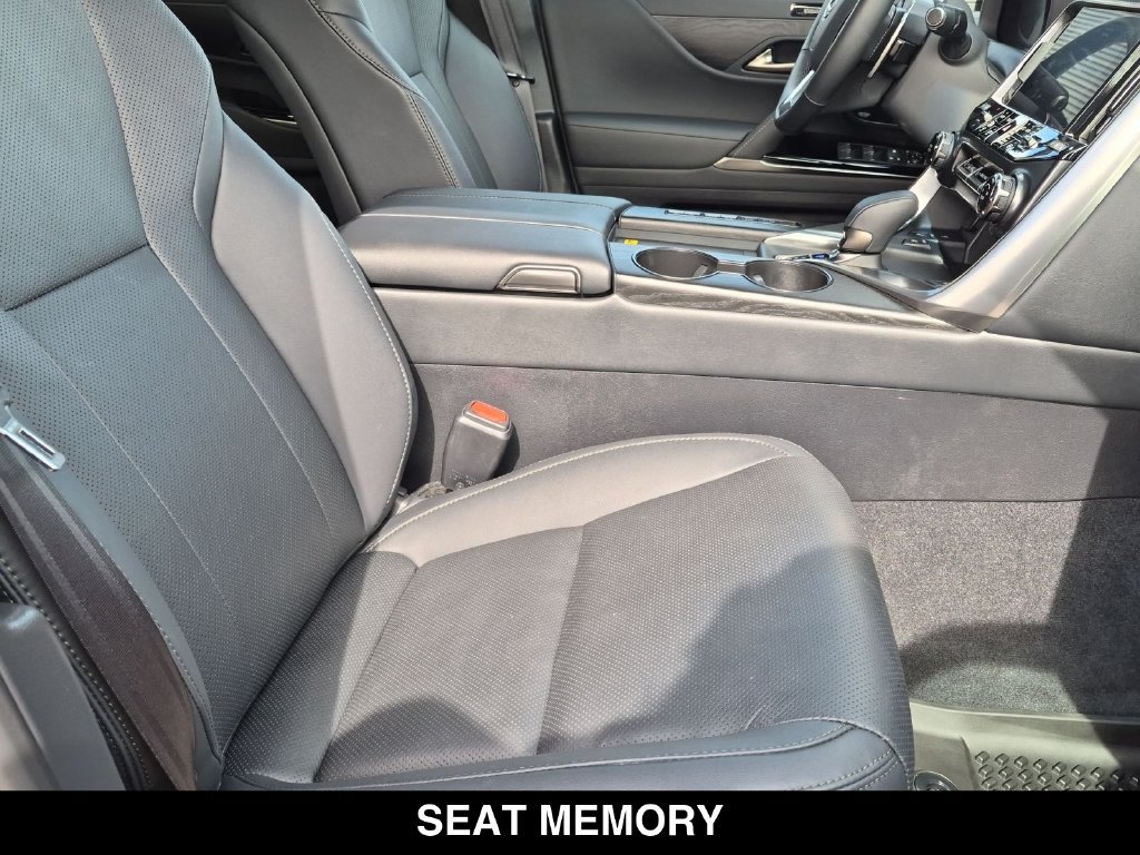 Used 2026 Lexus LX 700h Overtrail AWD/4WD image 32