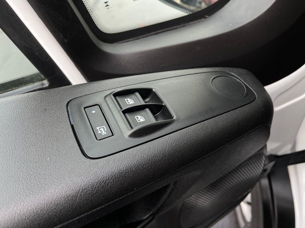 Used 2023 RAM ProMaster 2500 image 13