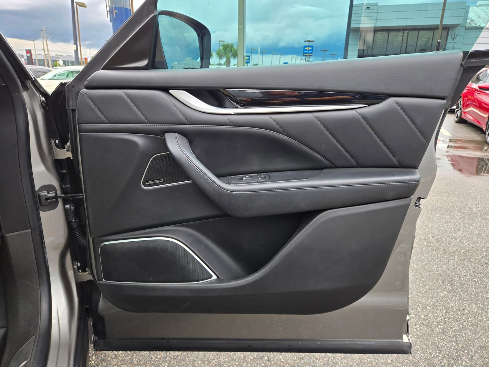 Used 2019 Maserati Levante GranSport image 49