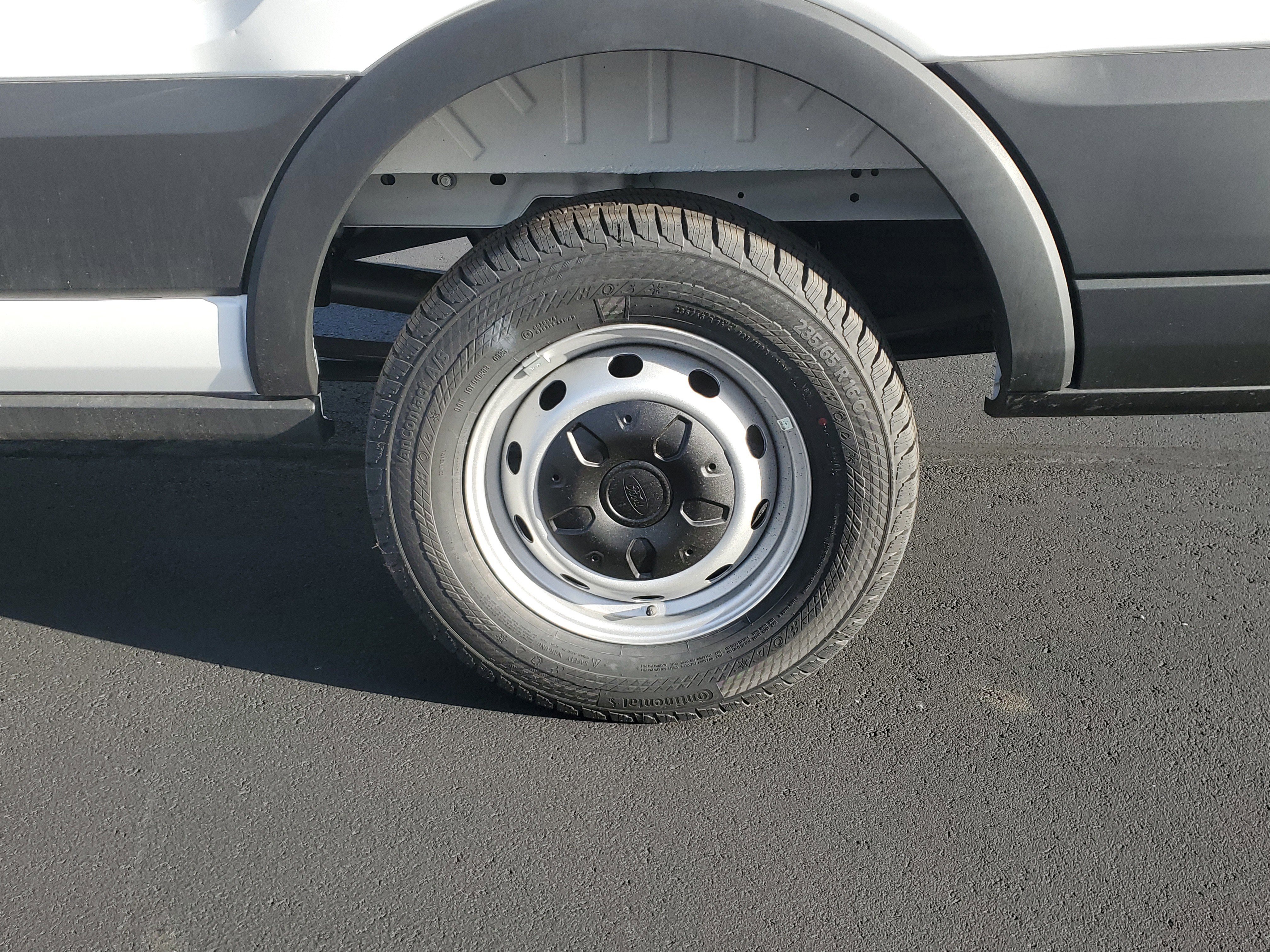 New 2025 Ford Transit 250 148 Medium Roof w/ Load Area Protection Package image 5