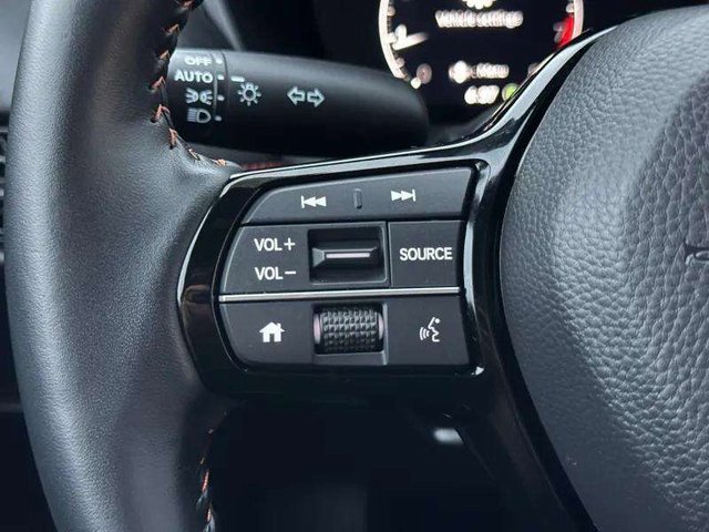 Certified 2025 Honda HR-V Sport image 15
