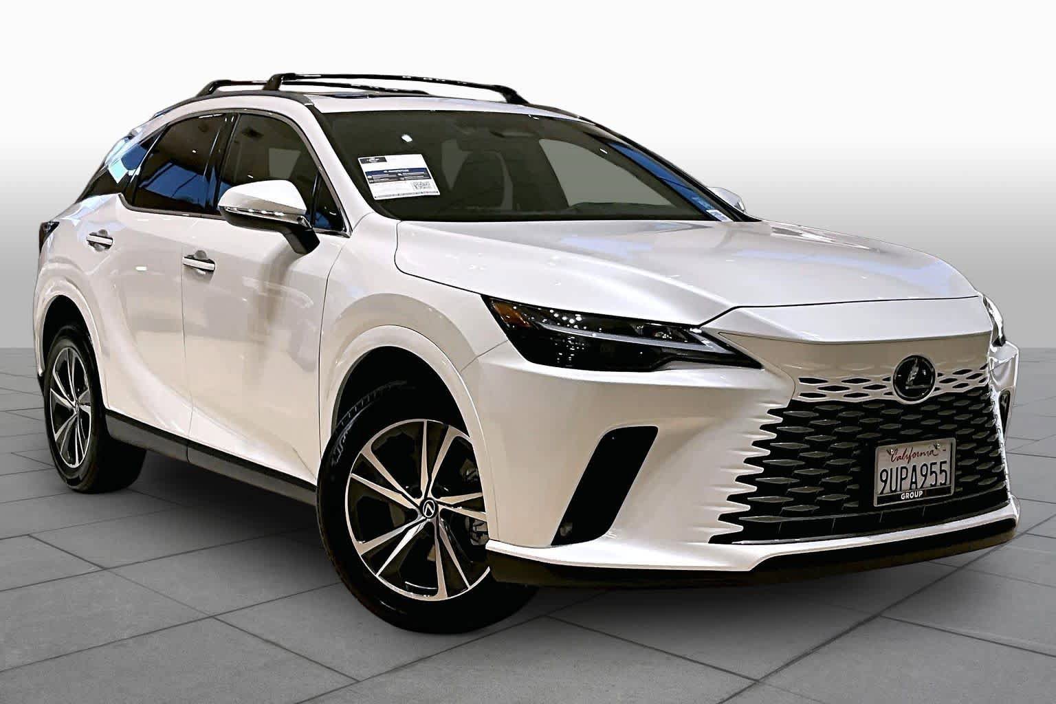 Used 2025 Lexus RX 350 FWD w/ Accessory Package image 2
