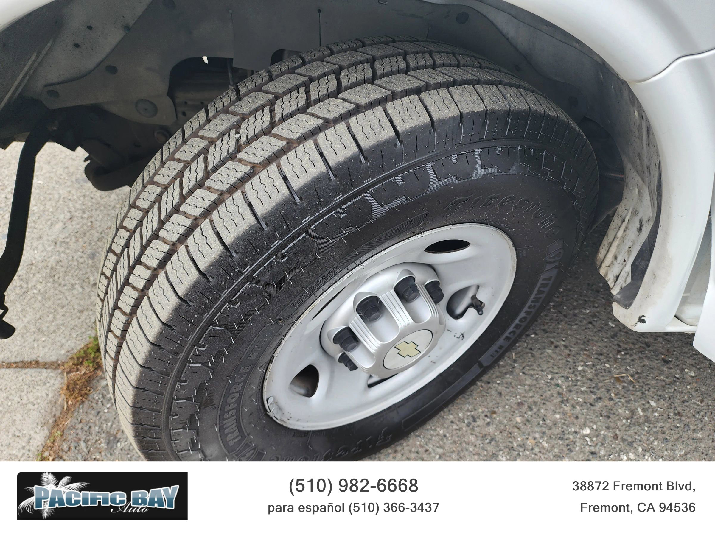 Used 2012 Chevrolet Express 2500 image 29