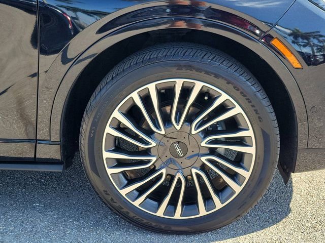 Used 2020 Lincoln Corsair Reserve w/ Equipment Group 201A image 10