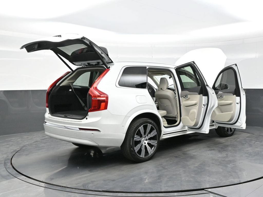 Used 2024 Volvo XC90 T8 Plus w/ Protection Package Premier AWD/4WD image 43