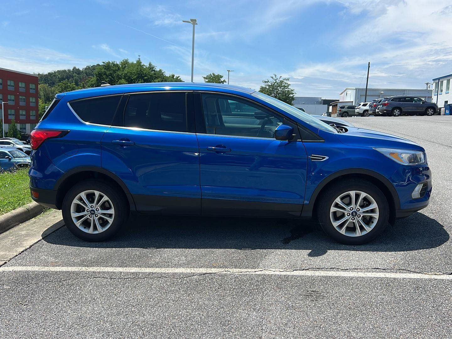Used 2019 Ford Escape SE AWD/4WD image 5