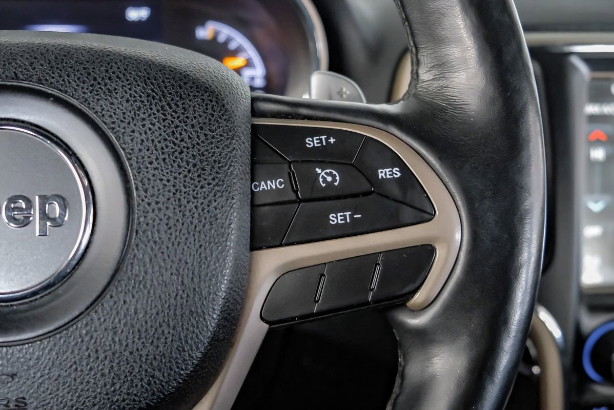 Used 2016 Jeep Grand Cherokee Limited 75th Anniversary image 17