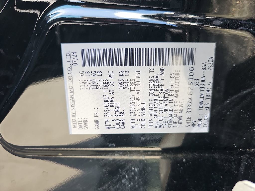 Used 2025 Nissan Rogue SV image 37