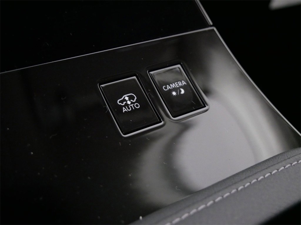 New 2025 INFINITI QX80 Sensory image 26