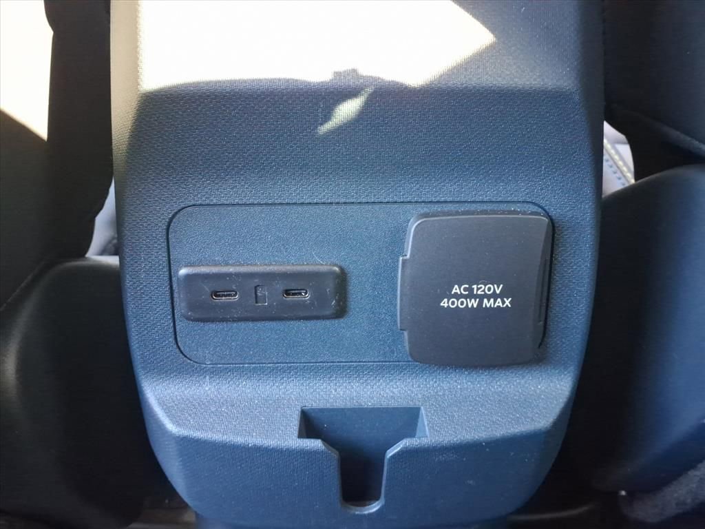 Certified 2025 Ford Maverick Lobo image 30