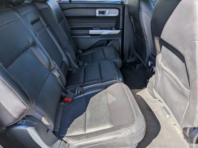 Used 2023 Ford Explorer Limited image 21