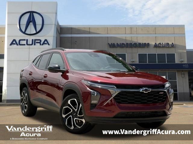 Used 2025 Chevrolet Trax RS FWD image 1