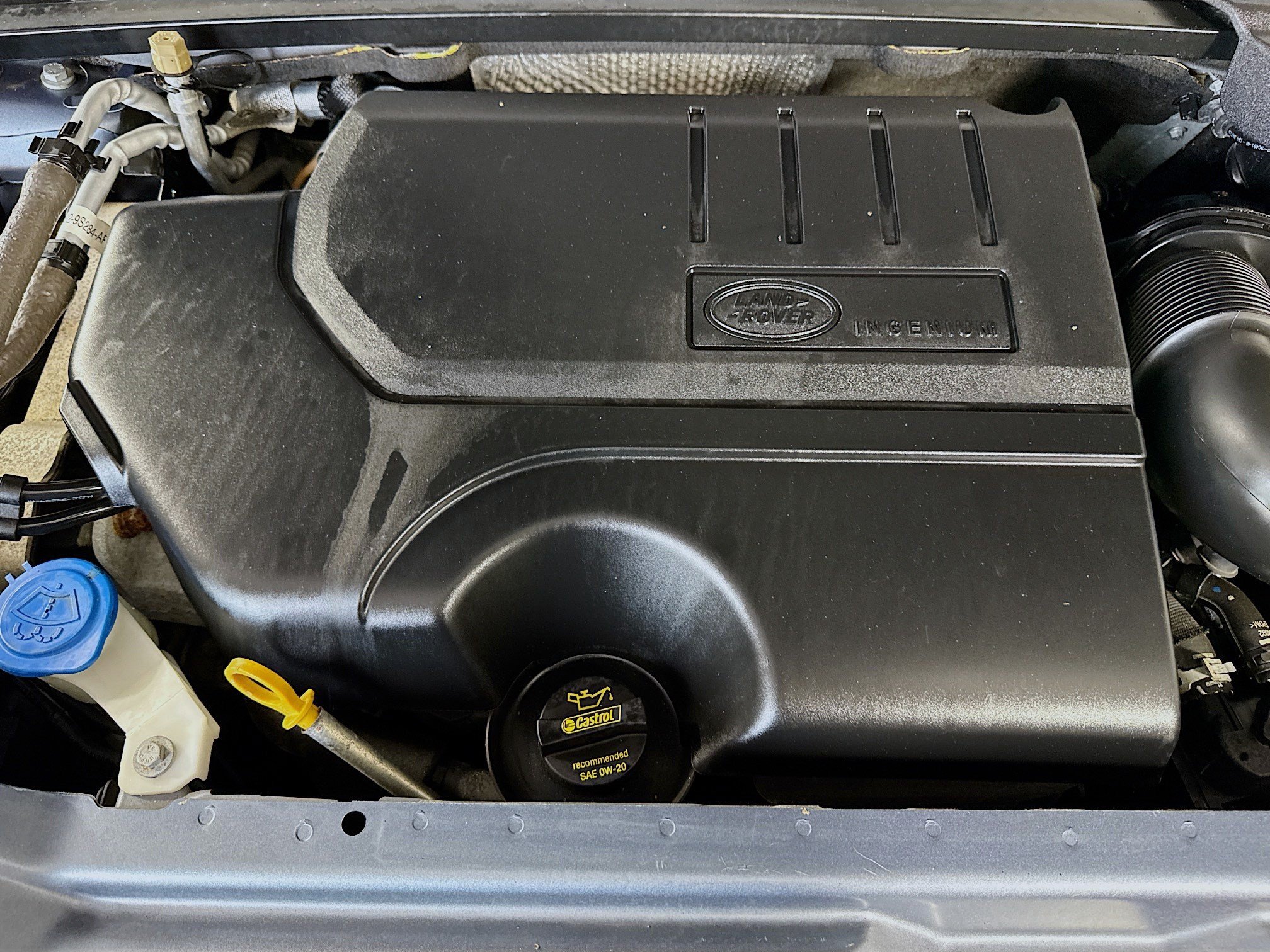 Used 2019 Land Rover Discovery Sport HSE AWD/4WD image 39
