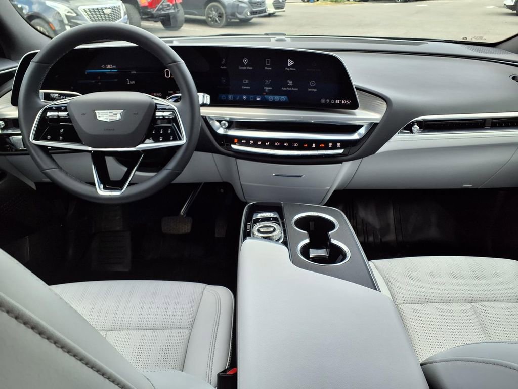 Used 2024 Cadillac Lyriq Luxury w/ LPO, Floor Liner Package AWD/4WD image 18