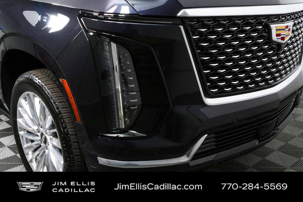 New 2026 Cadillac Escalade Luxury w/ Touring Package AWD/4WD image 39
