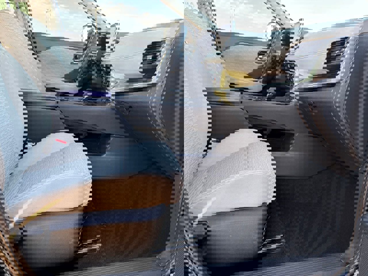 Certified 2023 Nissan Rogue SV image 34