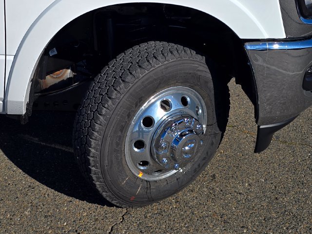 New 2026 RAM 3500 Big Horn AWD/4WD image 32