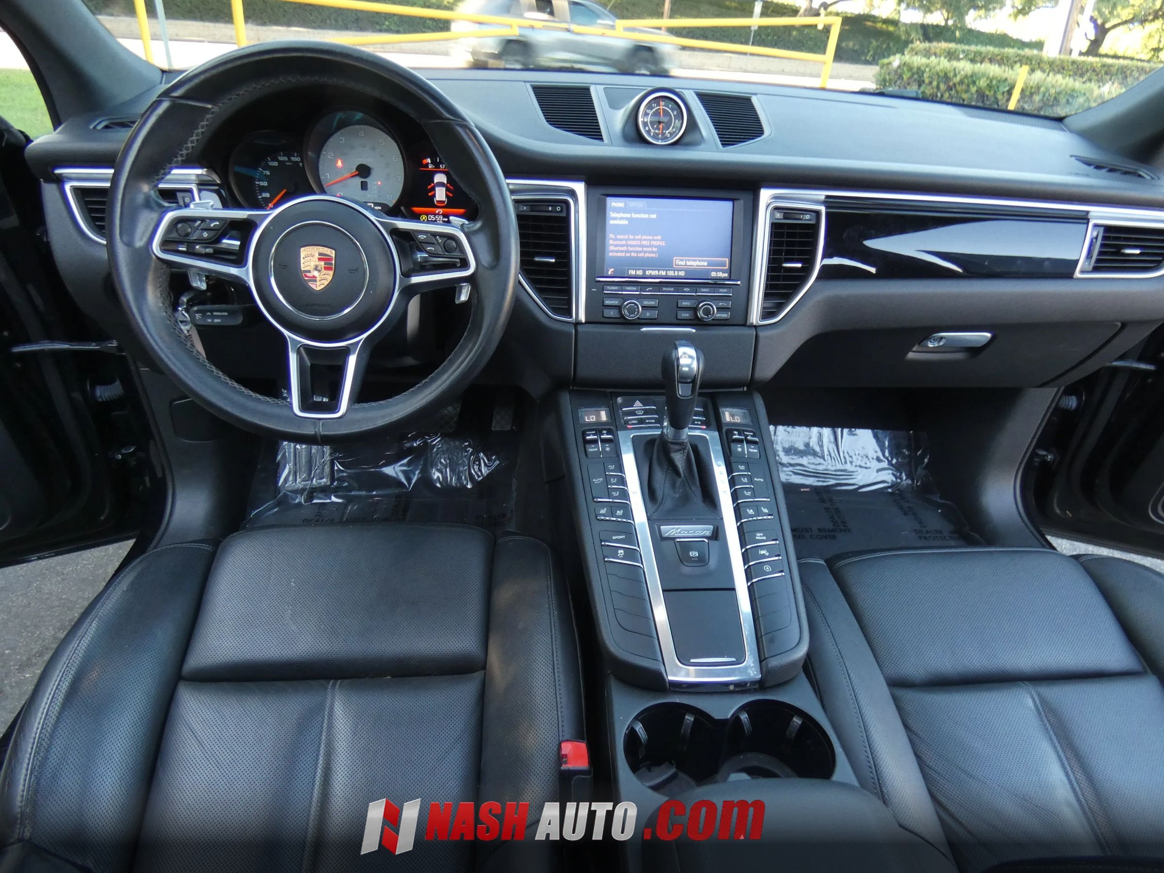Used 2015 Porsche Macan S AWD/4WD image 19