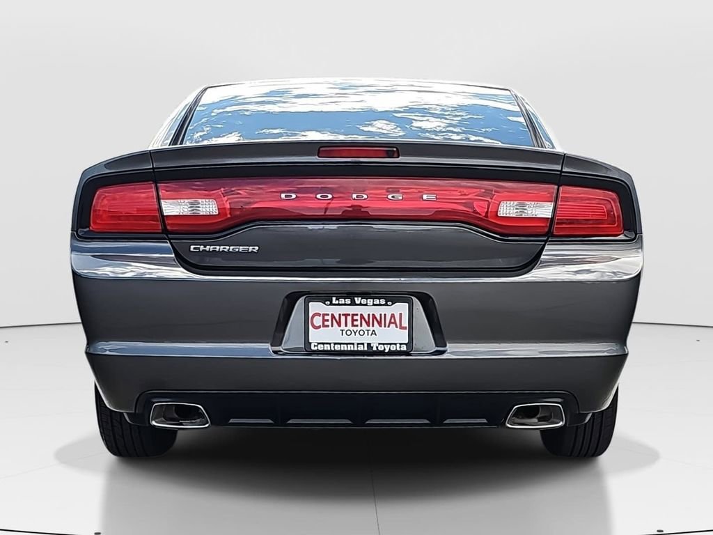 Used 2014 Dodge Charger SE RWD image 6