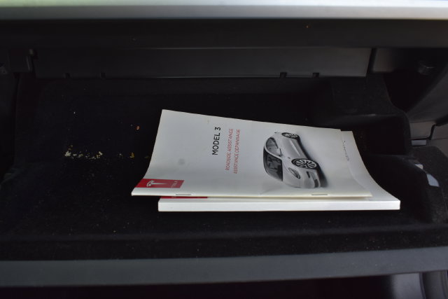 Used 2018 Tesla Model 3 Long Range RWD image 35