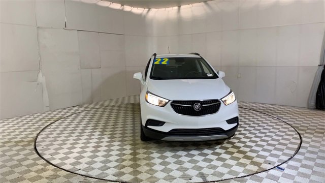 Certified 2022 Buick Encore Preferred image 3