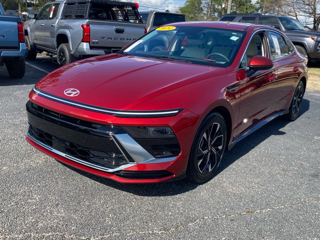 Used 2024 Hyundai Sonata SEL image 2