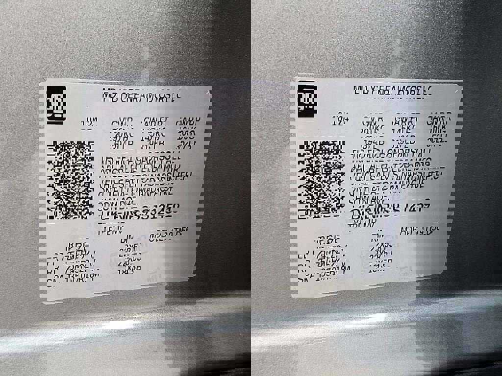 New 2025 GMC Acadia Elevation w/ Black Edition image 18