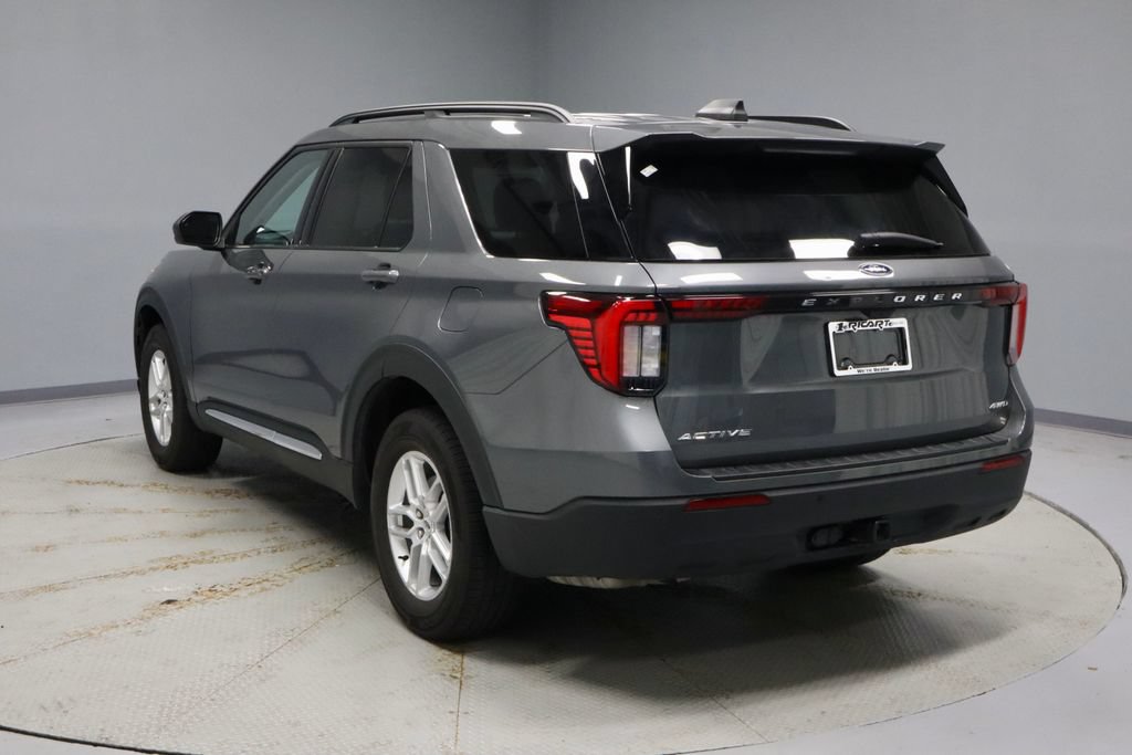 Certified 2025 Ford Explorer Active AWD/4WD image 9