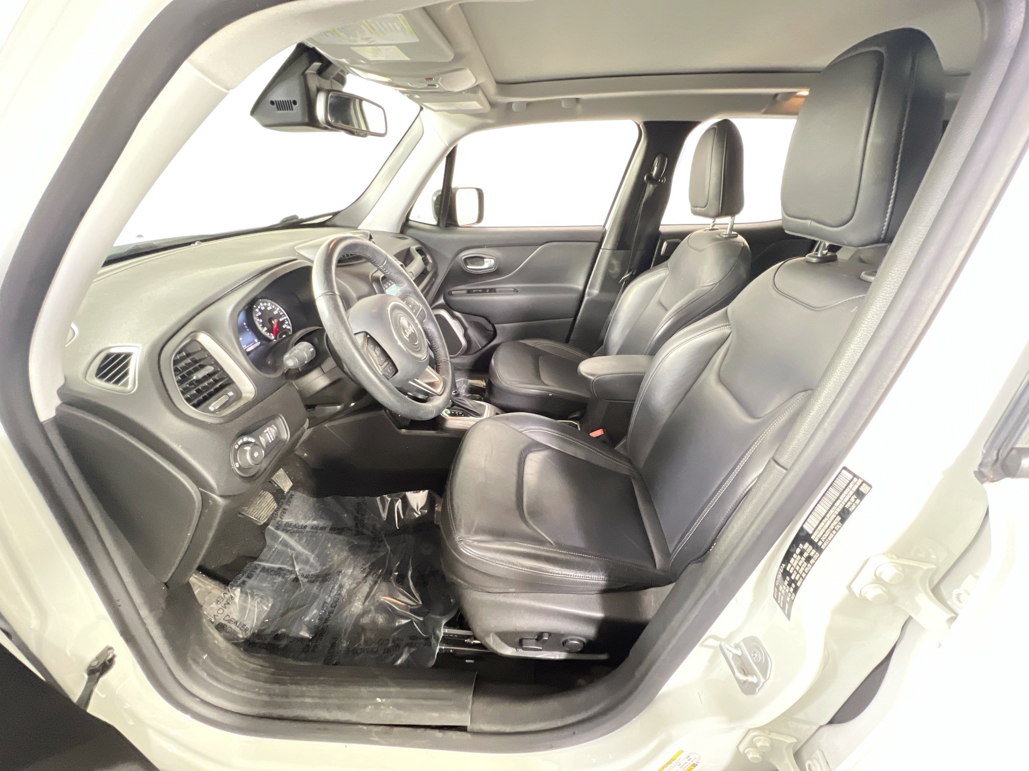 Used 2022 Jeep Renegade Limited w/ Sun, Sound & Wheels Group AWD/4WD image 21