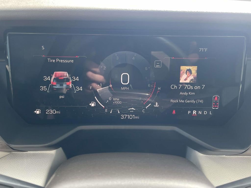 Used 2024 GMC Acadia Denali image 27