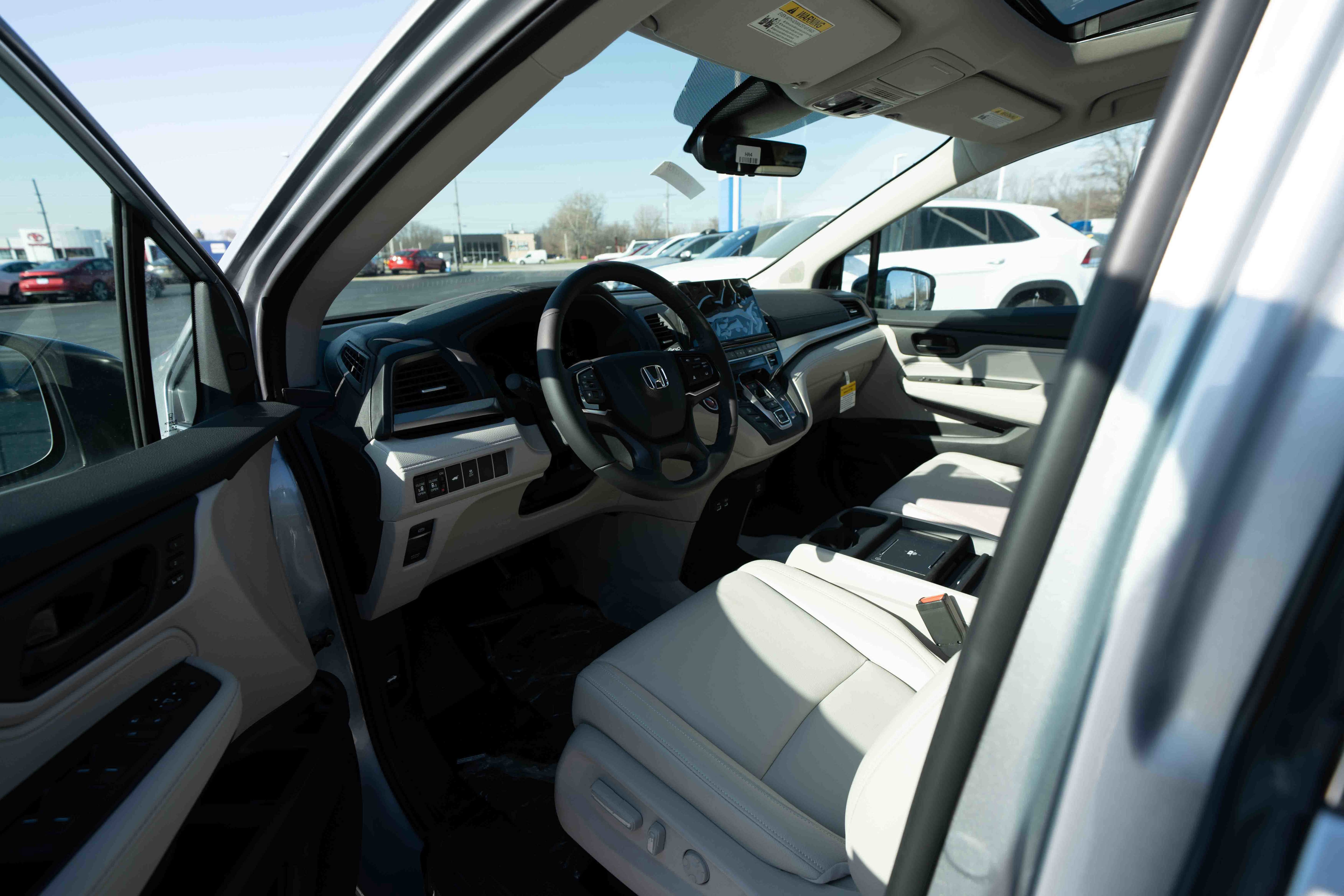 New 2026 Honda Odyssey EX-L image 8