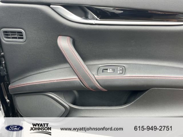Used 2019 Maserati Ghibli S Q4 AWD/4WD image 23