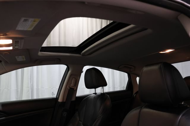 Used 2020 Honda Insight Touring image 25