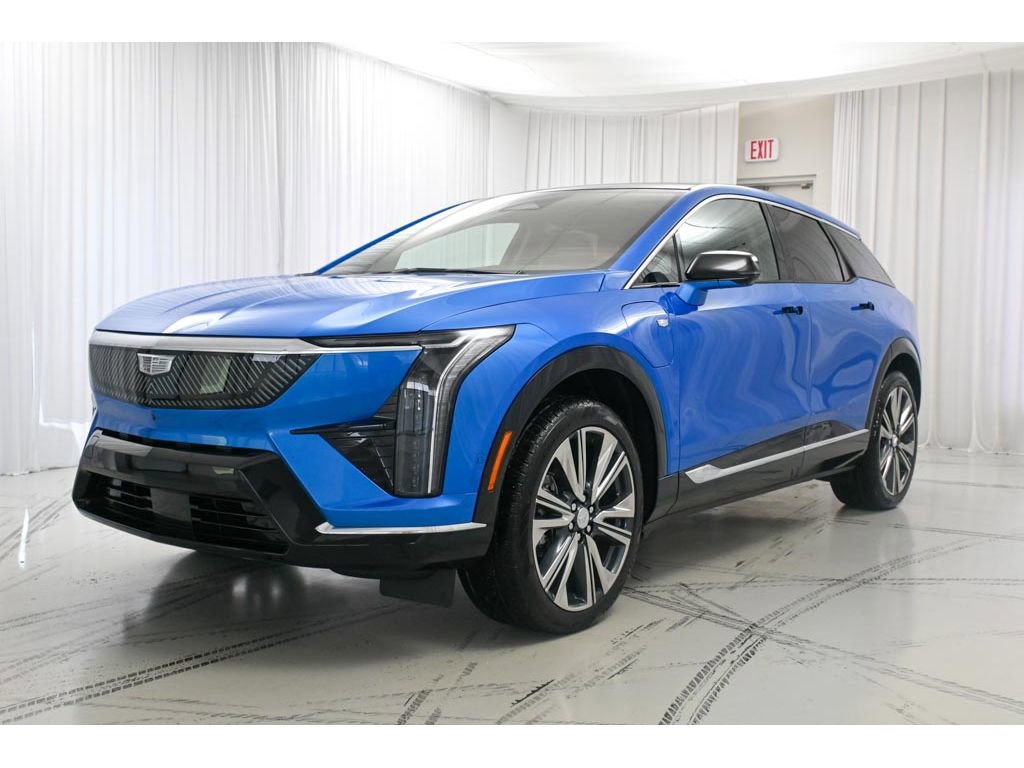 New 2026 Cadillac Optiq Luxury 2 image 5