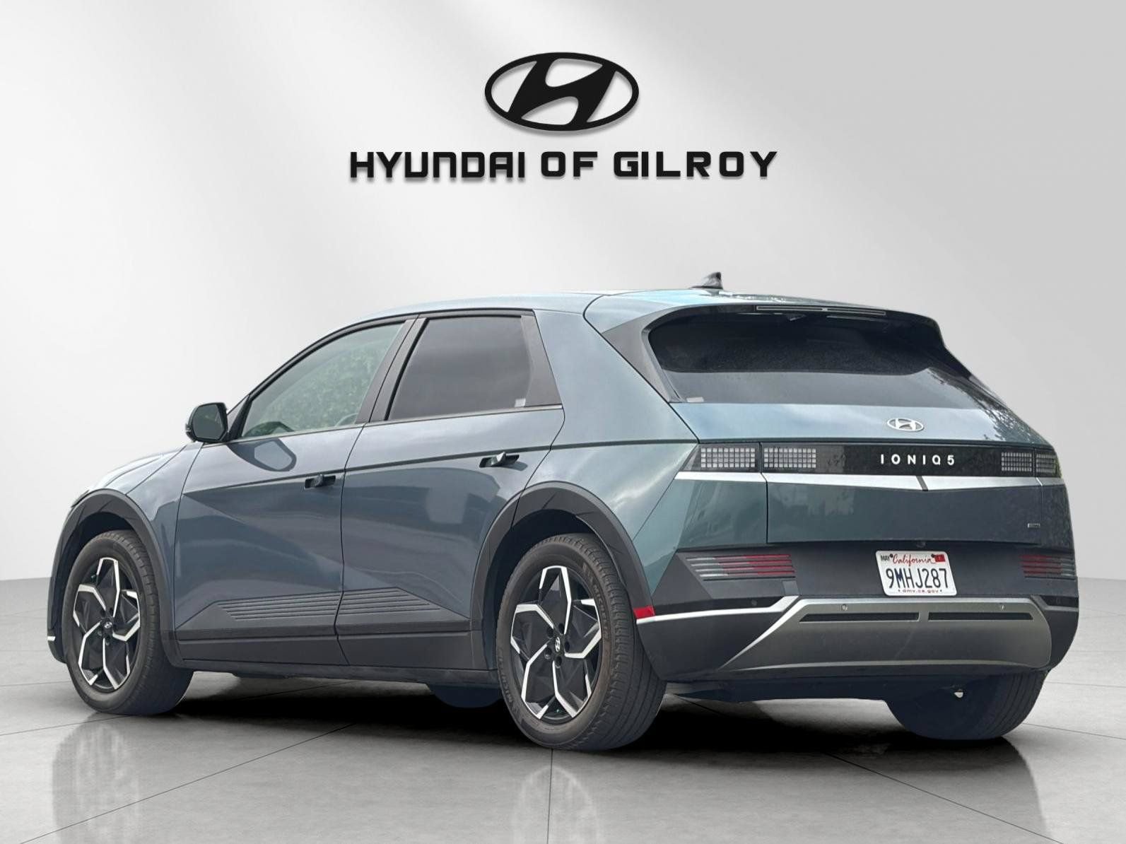 Used 2024 Hyundai Ioniq 5 SEL AWD/4WD image 3