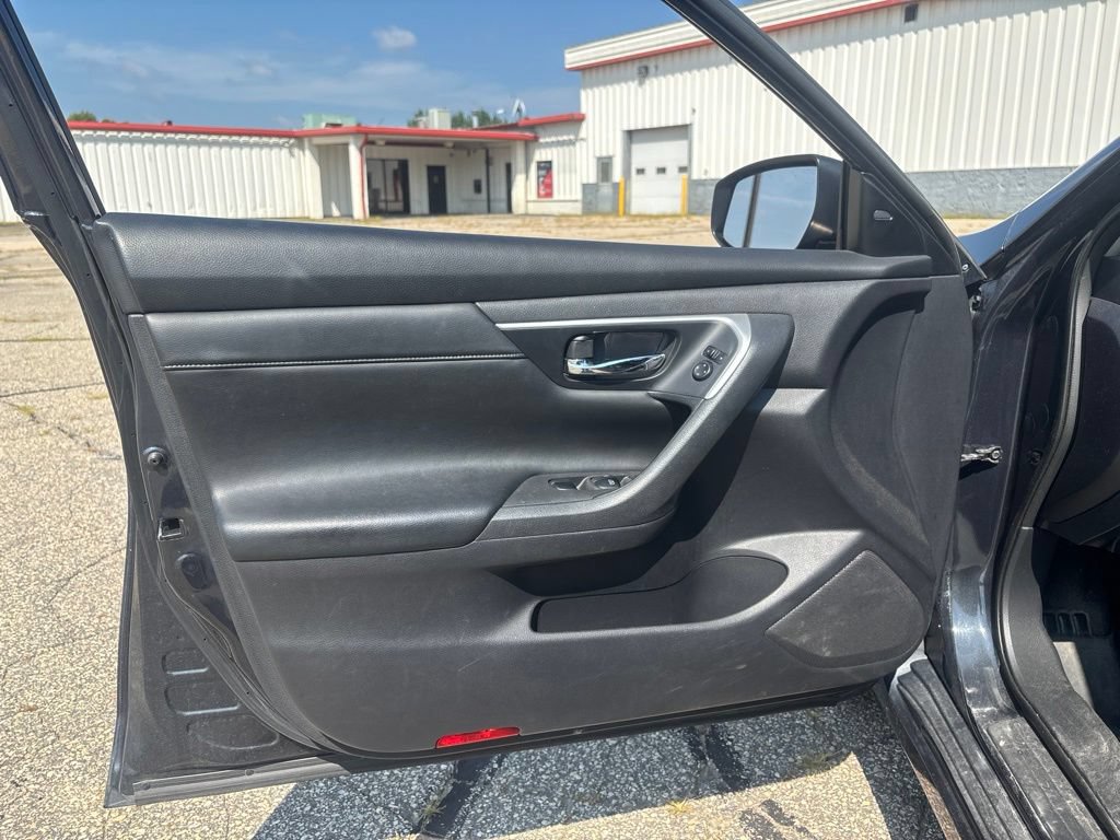 Used 2017 Nissan Altima 2.5 SL FWD image 21