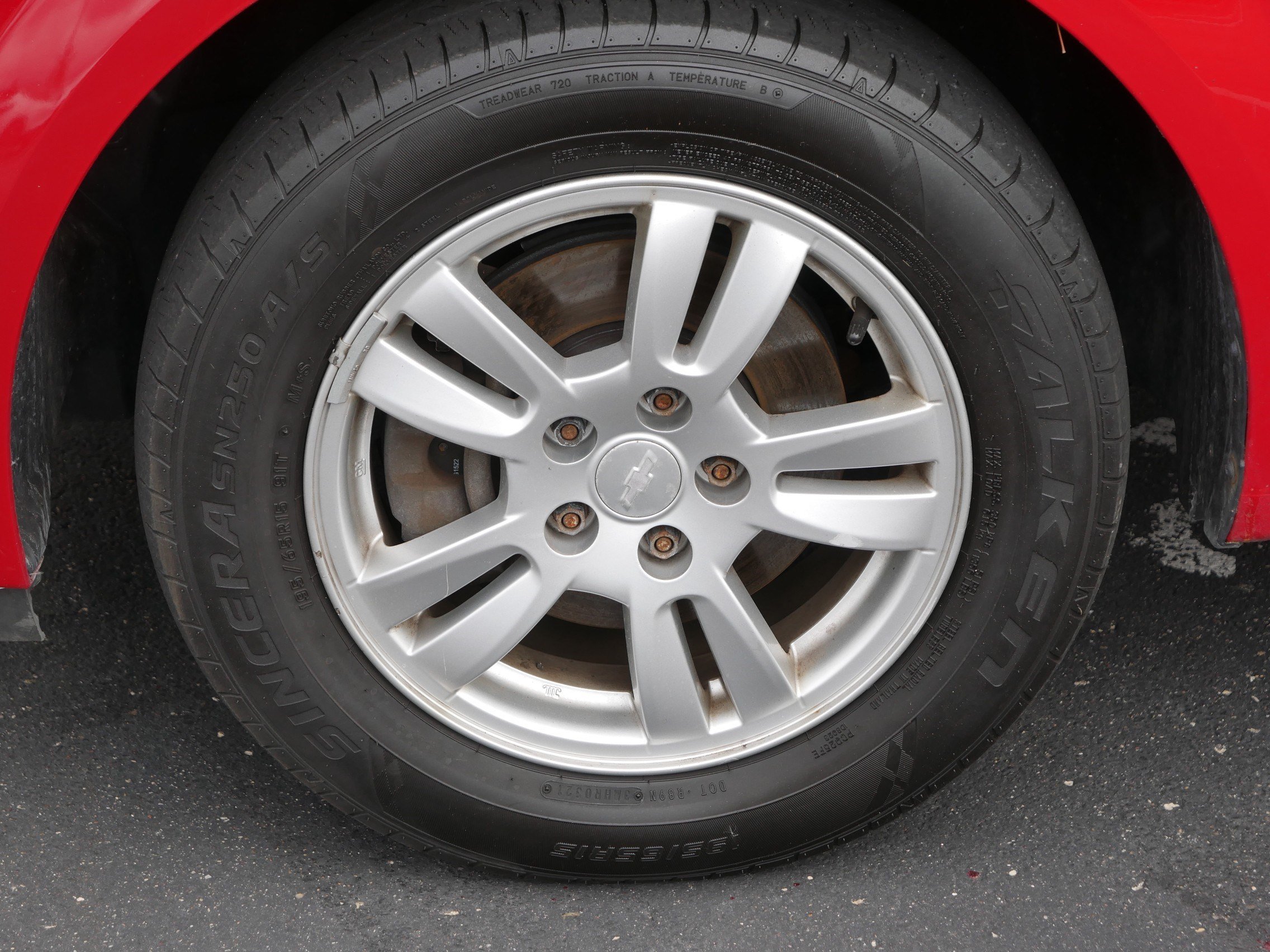Used 2013 Chevrolet Sonic LT FWD image 15