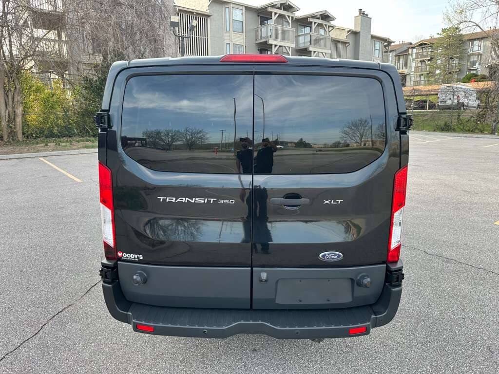 Used 2016 Ford Transit 350 XLT RWD image 4
